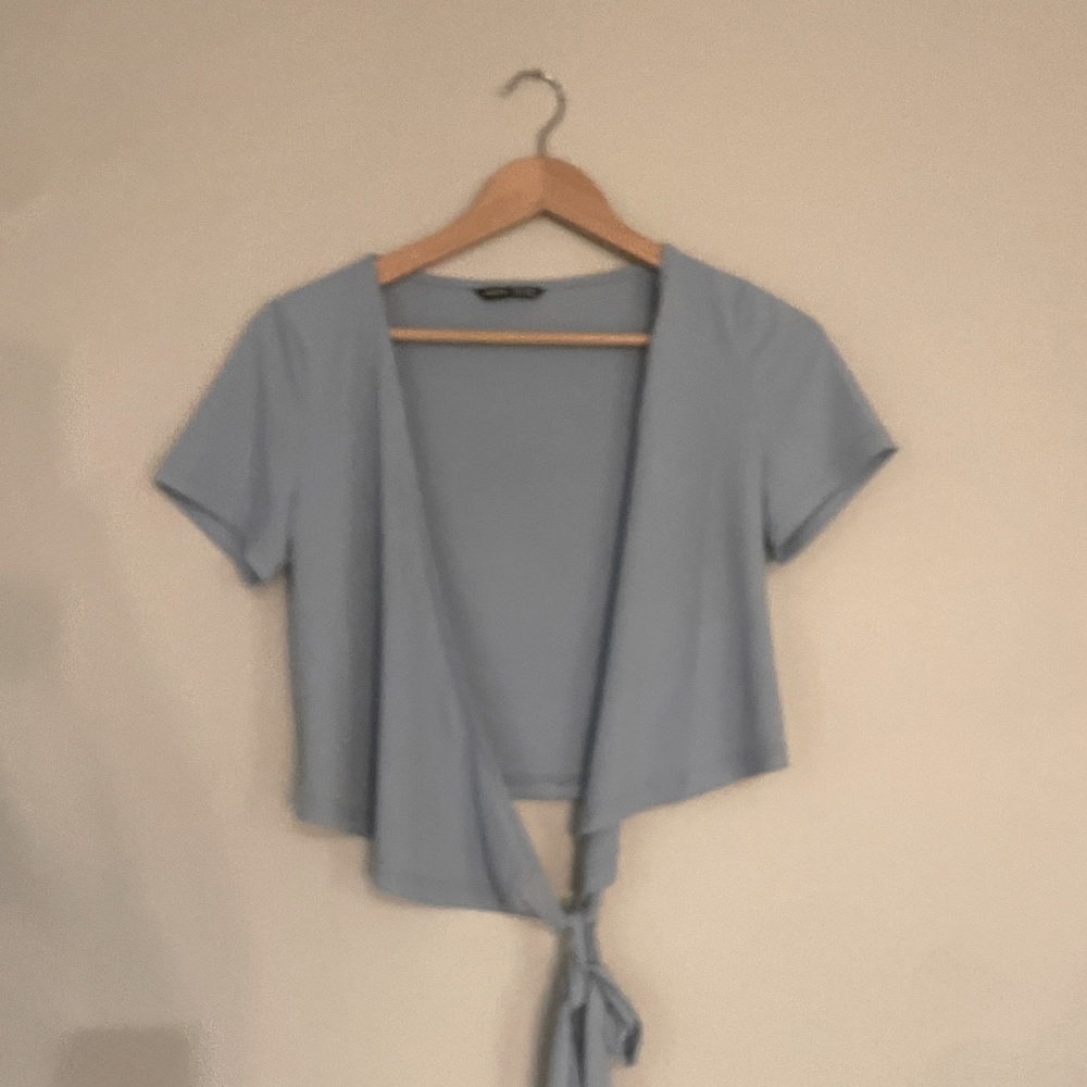 Short -Sleeve Wrap Shirt